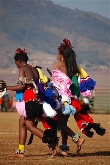 Gilrs at Umlanga.JPG